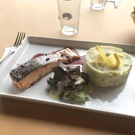 Restaurant Campanile オーリヤック