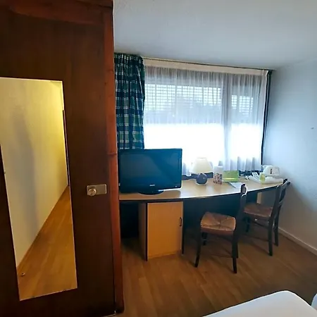 Hotel Restaurant Campanile 3*