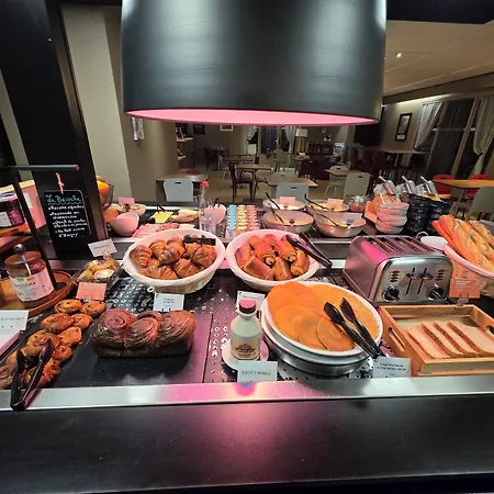 Hotell Restaurant Campanile Aurillac