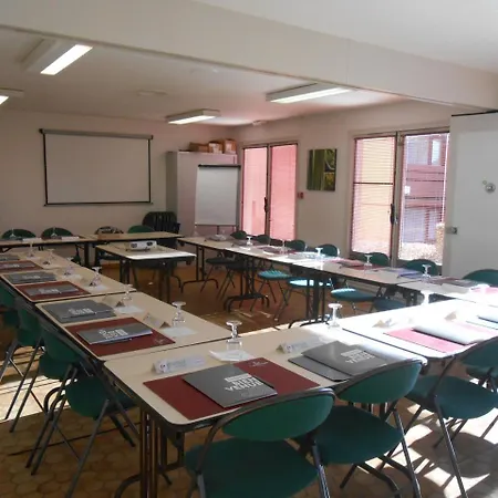 Restaurant Campanile Отель 3*